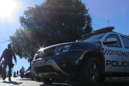 Mototaxista  presa com duas armas e 96 munies em MT