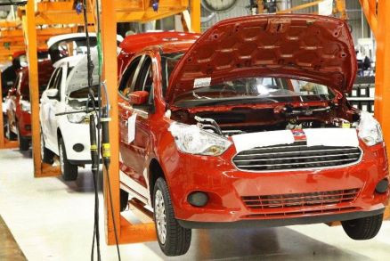 Fbrica da Ford em Camaari (BA), nica linha de produo da marca que ainda produzia carros de passeio no Brasil; ela e outras 3 unidades sero fechadas