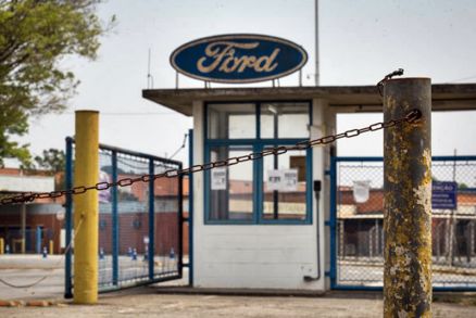  Inaugurada h 20 anos, fbrica da Ford de Camaari foi alvo de disputa entre estados 