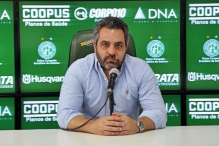 Ricardo Moiss, presidente do Guarani, concede entrevista coletiva sobre jogo contra o Cuiab 