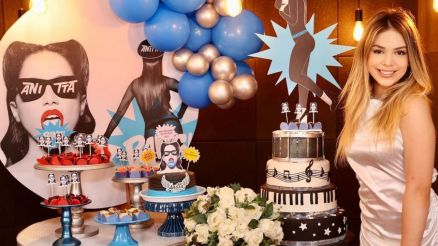Mc Melody completa 14 anos e escolhe Anitta para ser o tema da festa