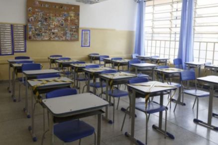 Pelo menos trs escolas j suspenderam as aulas, conforme o Sintep 