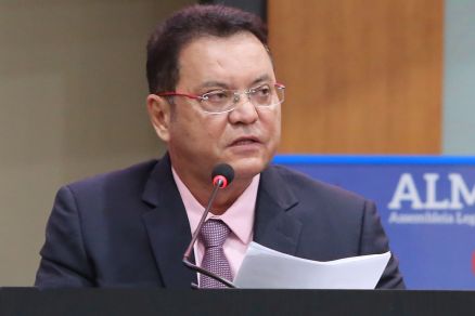 O primeiro-secret�rio da AL, Eduardo Botelho: 