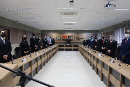 Doze promotores substitutos foram empossados nesta sexta-feira (26)