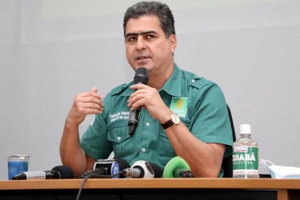 O prefeito Emanuel Pinheiro:  procura de um candidato