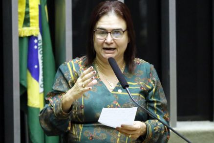 A deputada federal Rosa Neide, cujo mandato chega ao fim na semana que vem