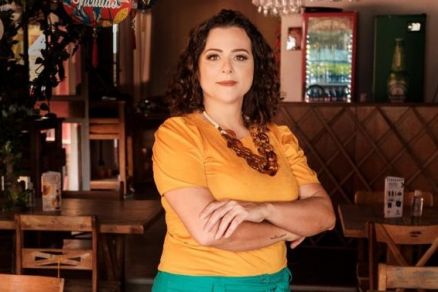 A presidente da Associao Brasileira de Bares e Restaurantes (Abrasel-MT), Lorenna Bezerra