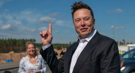 Empres�rio � detentor de fortuna estimada em mais de R$ 800 bilh�es