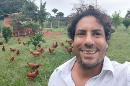 Jlio Campos Neto comeou a produo de ovos caipiras em 2019