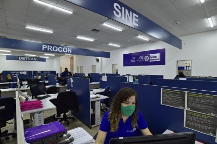 Os interessados devem comparecer aos postos de atendimento, portando documentos pessoais e comprovante de residncia