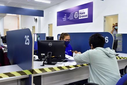 Atendimeno no Centro Estadual de Cidadania