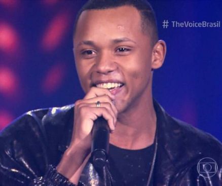 O campeo do 'The Voice Brasil 2020', Victor Alves