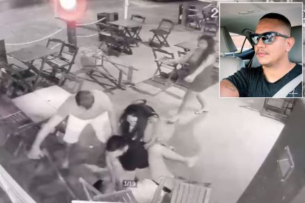 O policial militar Roberto Rodrigues de Souza sendo agredido at a morte
