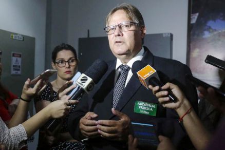 O secretrio de Estado de Sade, Gilberto Figueiredo