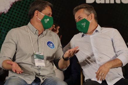 O ministro da Infraestrutura, Tarc�sio de Freitas, e o governador Mauro Mendes