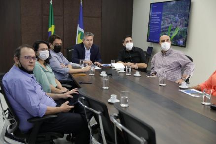 Secretrio Alan Porto enfatizou que entre as principais mudanas esto o aumento da carga horria de 800 para 1.000 horas anuais e a organizao curricular em 5 itinerrios formativos