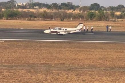 Suspeita  de que aeronave teve falha no trem de pouso 