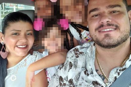 Ana Cludia, as filhas e Toni Flor, assassinado em agosto do ano passado
