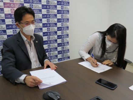 Formalizao do termo de compromisso dos auditores do Estado com o Cdigo de Conduta tica da carreira