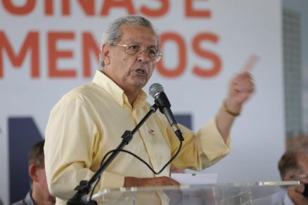 O senador Jayme Campos, que defendeu a liberao de Botelho