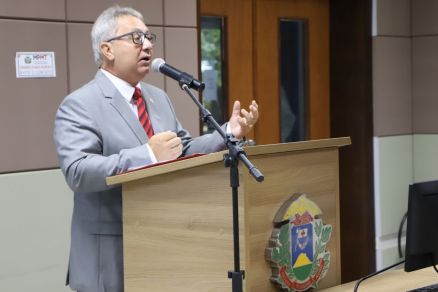 O novo procurador de Justia, Roberto Aparecido Turin
