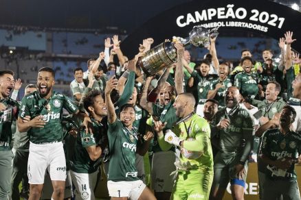 Palmeiras vence o Flamengo na prorrogao e fica com o ttulo da Libertadores