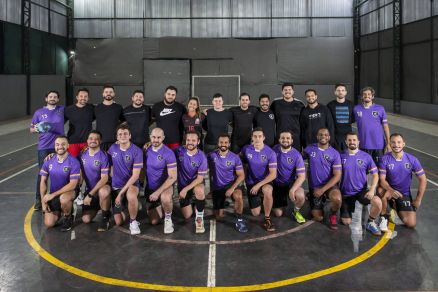 Jogadores do Fadas antes de treino na ltima quarta-feira (8), em So Paulo