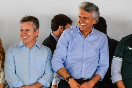 O governador Mauro Mendes e Ronaldo Caiado: aliados