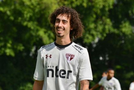 O meia-atacante Valdivia, que ser reforo do Cuiab na temporada de 2022.
