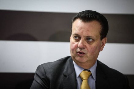 Principal lideran�a da sigla, Gilberto Kassab tem conversado com o tucano Marconi Perilo sobre fus�o