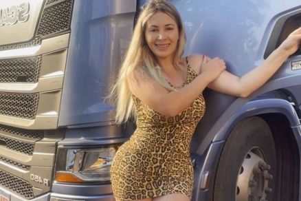 Aline Fuchter  caminhoneira e acumula milhes de seguidores