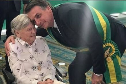 O presidente Jair Bolsonaro e a me, Olinda Bolsonaro