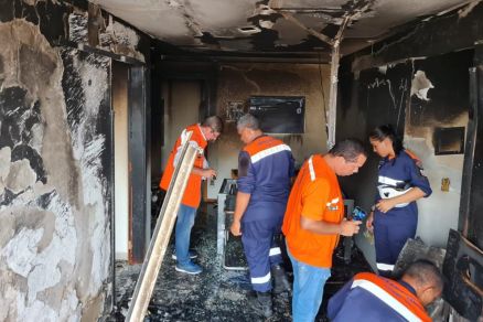 A Defesa Civil esteve no apartamento logo aps o incndio