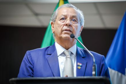 O senador Jayme Campos, que falou sobre atuao no Governo Lula