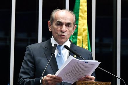 O senador Marcelo Castro, que relator da proposta