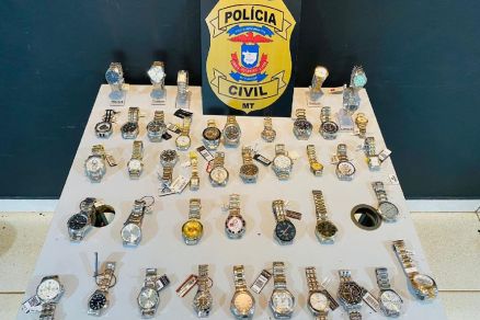 A Polcia recuperou os relgios e equipamentos como chapinha, secadores e escova eltrica