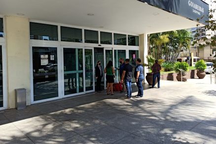 Fachada do Shopping Goiabeiras, em Cuiab