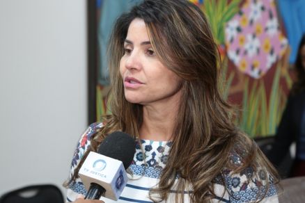 A secretria executiva e integrante da Comisso Organizadora do Concurso, Luziane de Castro