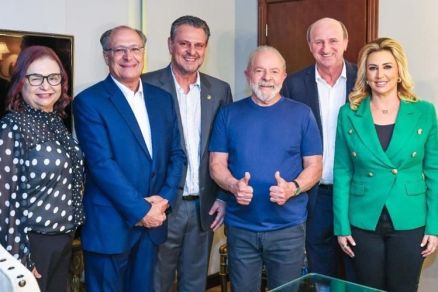 Rosa Neide, Alckmin, Fvaro, Lula, Neri Geller e Marcia Pinheiro aps o encontro