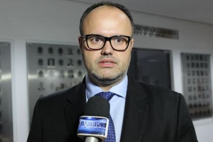 A deciso  do juiz Raul Lara Leite da 1 Vara Cvel de Diamantino