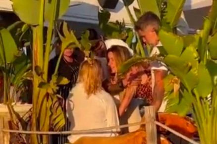 A atriz enfrenta mulher ap�s insultos racistas