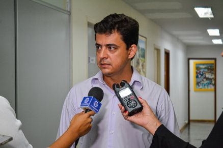 O secret�rio ressalta que em caso de sintomas, � importante que a pessoa procure um m�dico