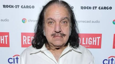 Ron Jeremy  acusado de estuprar mais de 20 mulheres