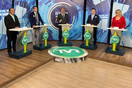 Os candidatos a governador Mauro Mendes, que tenta a reeleio, Marcia Pinheiro, Marcos Ritela e Moiss Franz