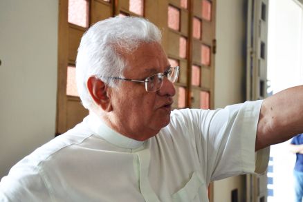 O padre Deusddit de Almeida: sociedade secularizada