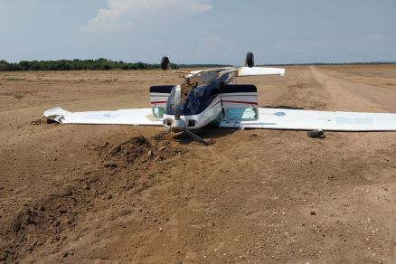 O avio teve uma avaria no pouso