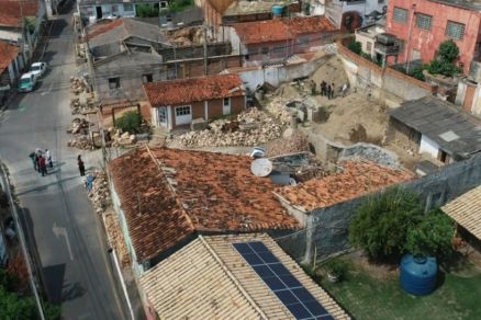 Imagem a�rea feita de suposto garimpo ilegal erguido no Centro Hist�rico da Capital 