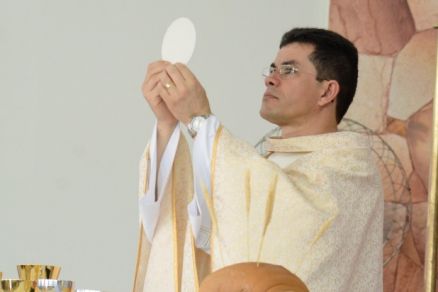 Padre Volnei Weber, proco da Igreja So Jos Operrio