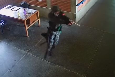 Imagem do atirador que invadiu as duas escolas