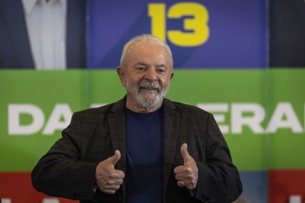 Governo Lula gasta R$ 374 mil em tapetes sob justificativa de abrasileirar palcios